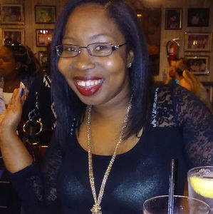 Meet your Posher, Deena